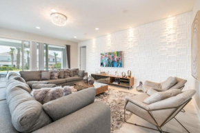 Beautiful Home Near Disney with Private Pool, Themed Rooms, Pool Table & Resort Amenities - 140B
